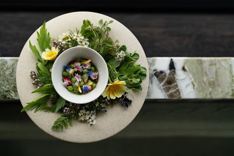 Ten Minutes by Tractor photo 2